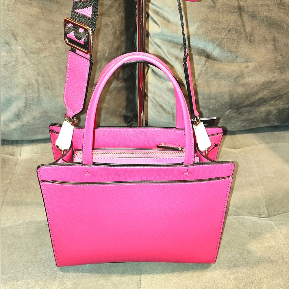 NWT KARL LAGERFELD PARIS MAYBELLINE  LEATHER TWO-WAY TOTE W/ RARE LOVE LETTER - Picture 8 of 16